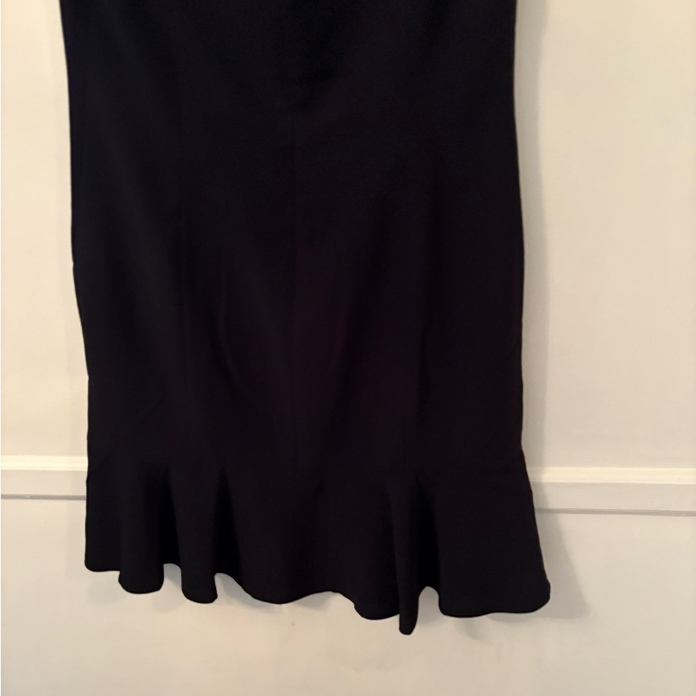 Lauren Ralph Lauren Classic Black Dress with Flounce Hemline -Zip Back Sz 10 - Picture 10 of 10